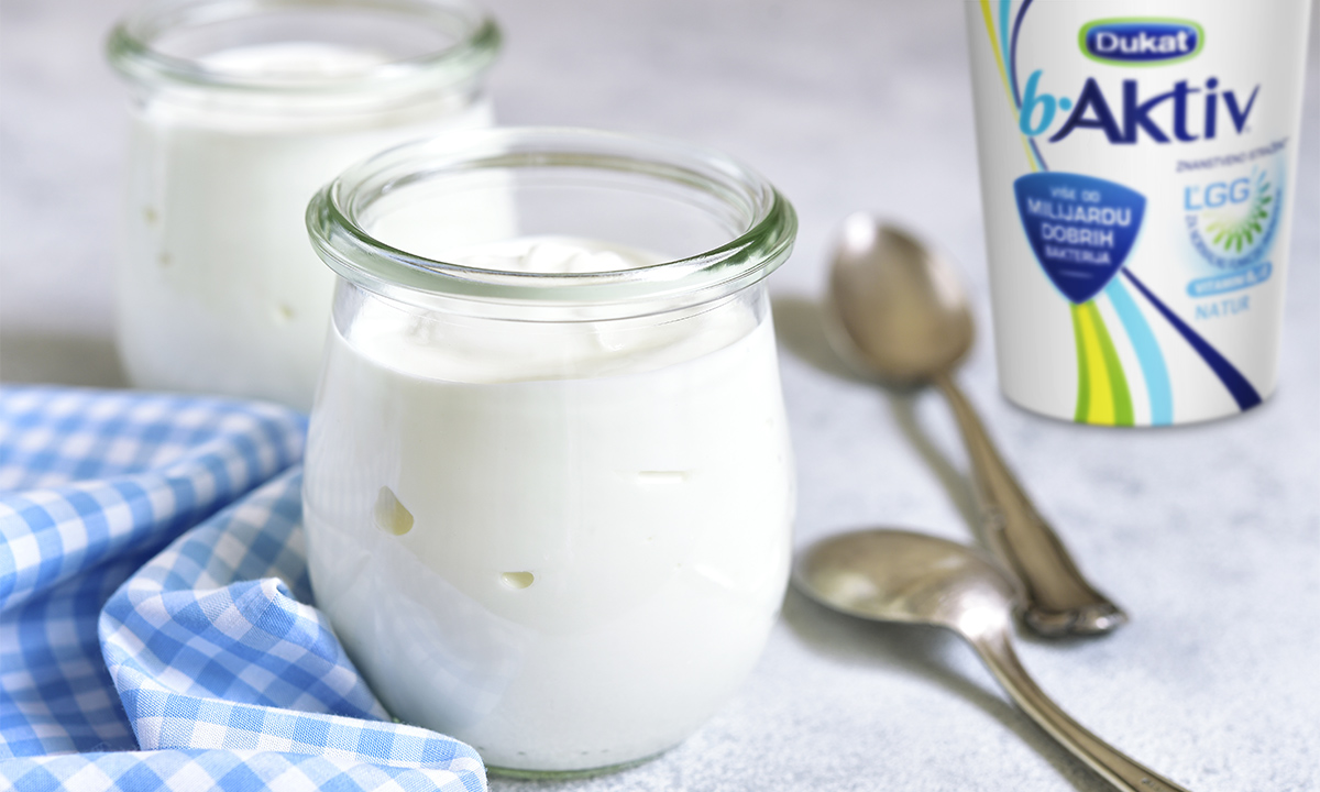 Jogurt u šalici